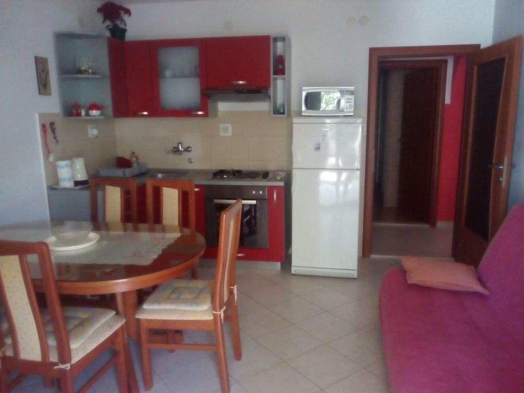 Apartment Peris Sevid Exterior photo